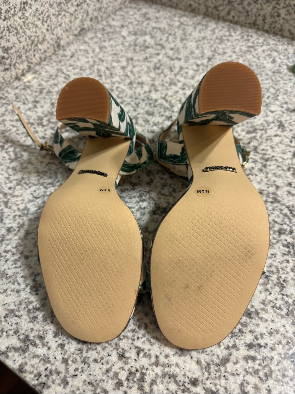 Gianni Bini Green Leaf Print Block Heel Sandals - Picture 4 of 4